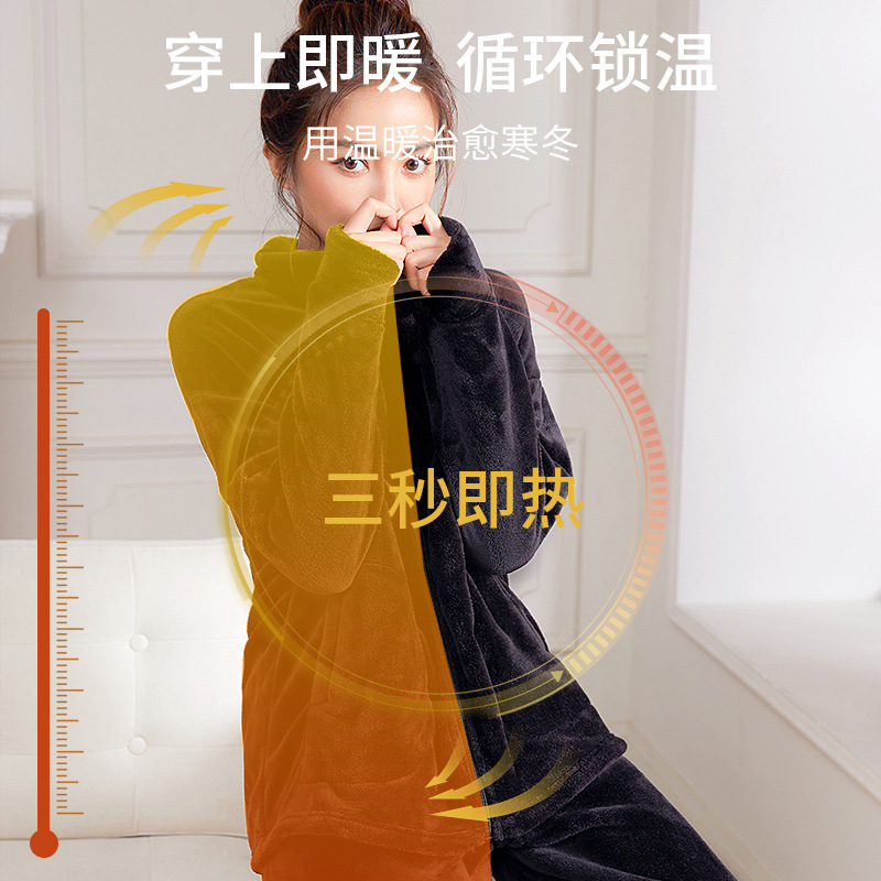 Một người phụ nữ mặc áo choàng san hô có thể mặc một bộ đồ nếu làm ấm quần áo trong mùa đông.