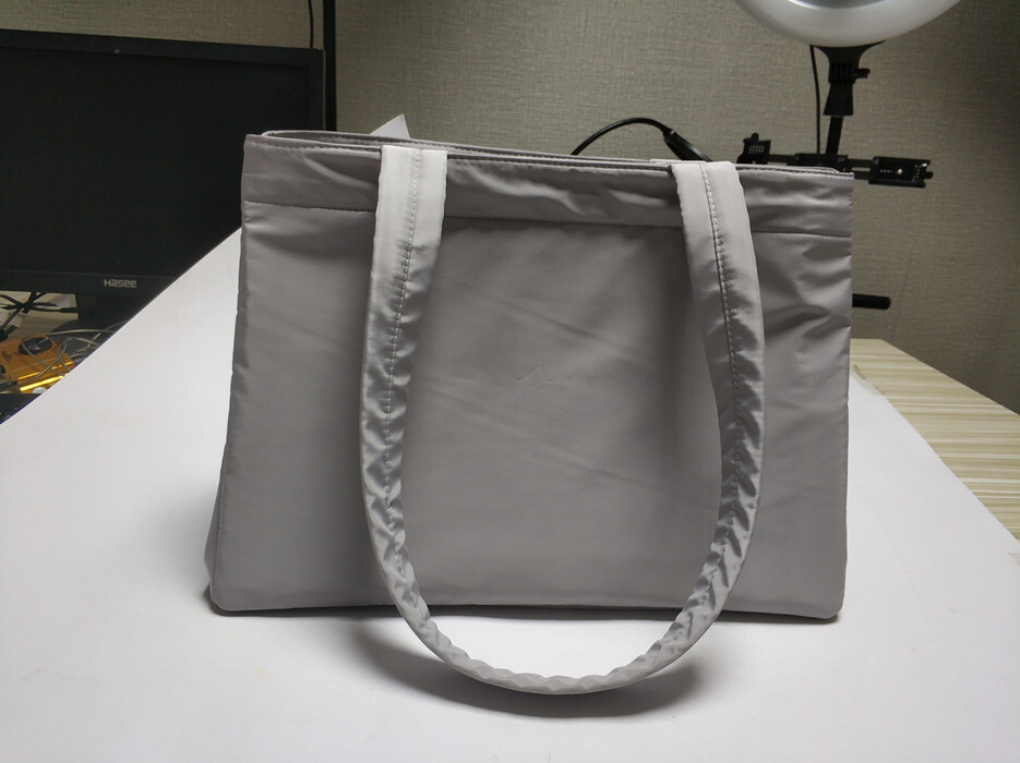 Aluminum beverage bag with a large volume of corrosive lunch bag for wholesalers.