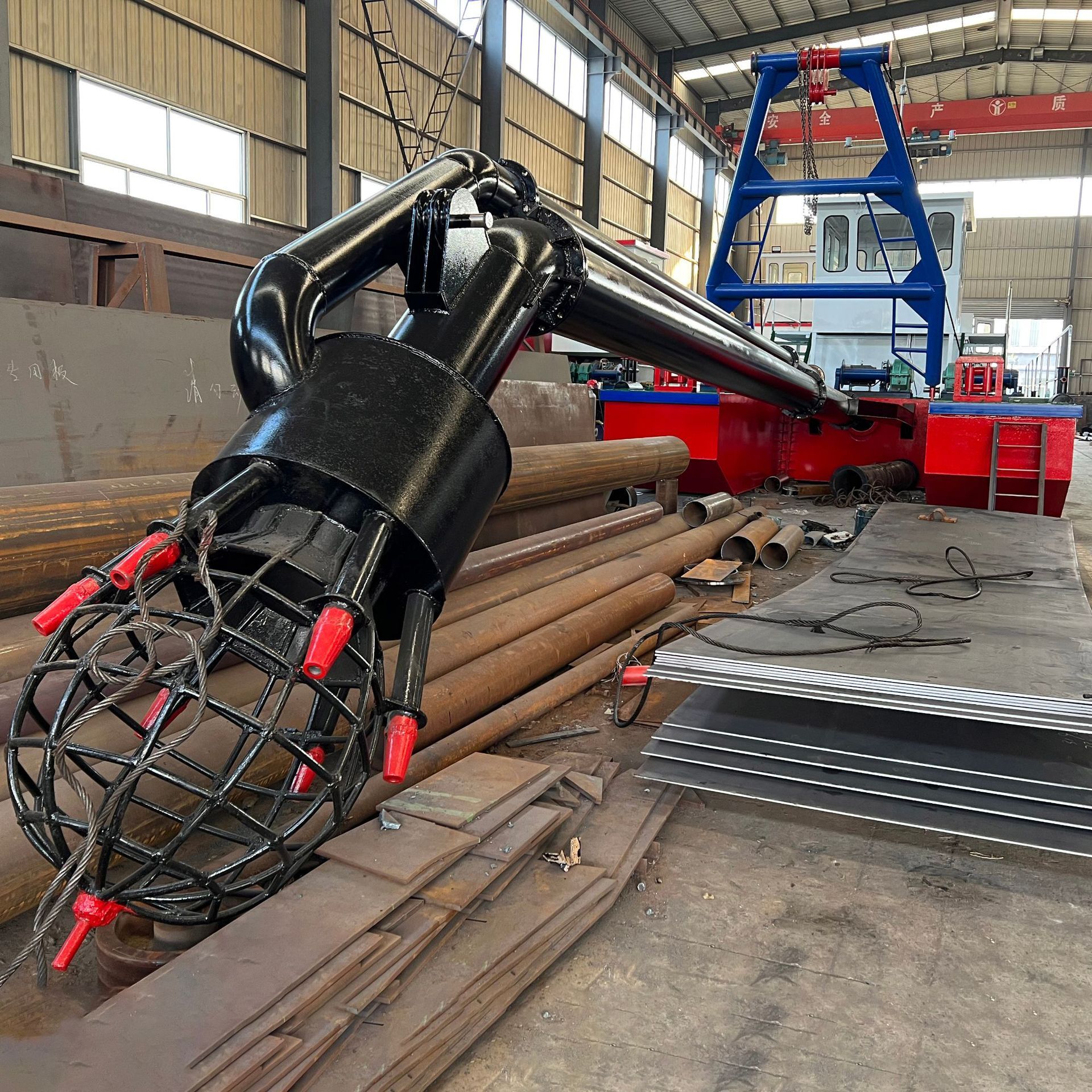 Những chiếc thuyền trôi dạt, những thiết bị khô cho hồ chứa, những cái hồ cát ở Shandong.