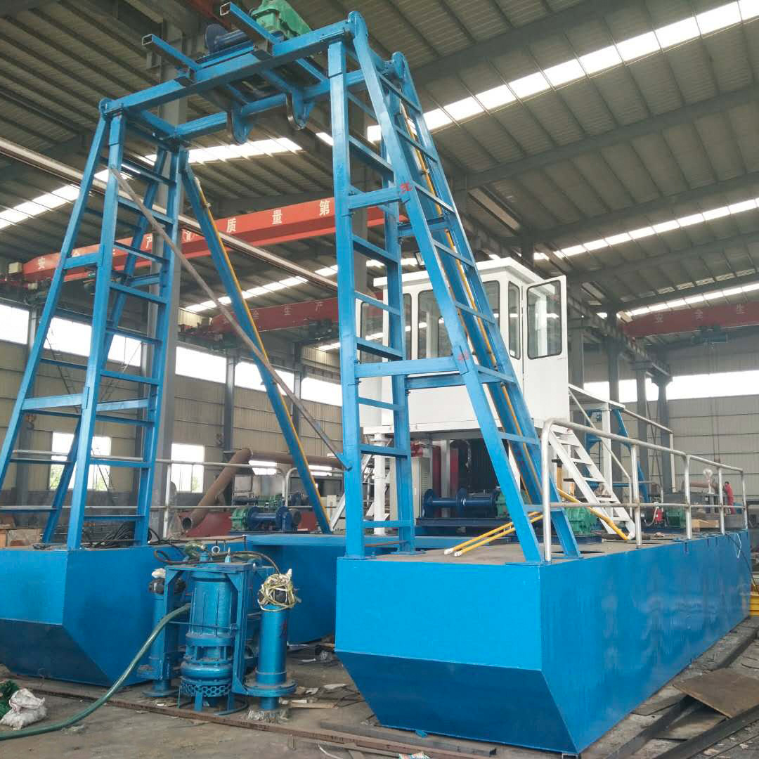 Những chiếc thuyền trôi dạt, những thiết bị khô cho hồ chứa, những cái hồ cát ở Shandong.