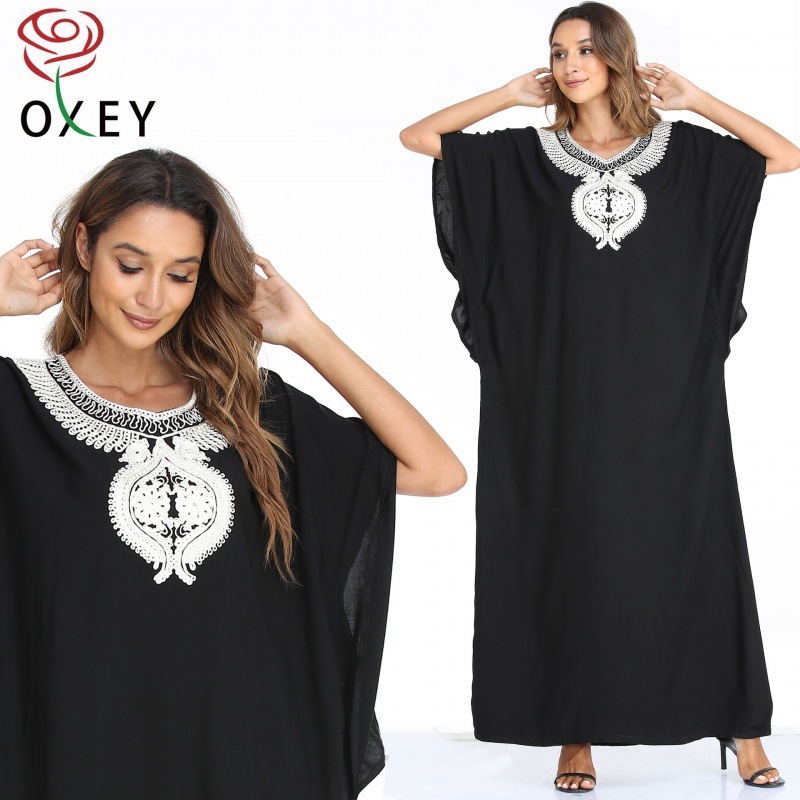 Những chiếc váy ngắn của phụ nữ, kaftans, Trung Đông lớn, lỏng lẻo băng qua biên giới.