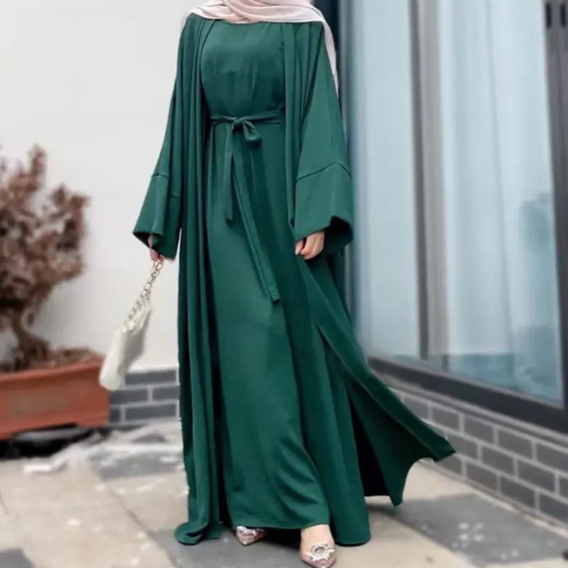 Trang phục đa hàng cho phụ nữ thương mại nước ngoài, với 2 đôi thắt lưng cho Dubai