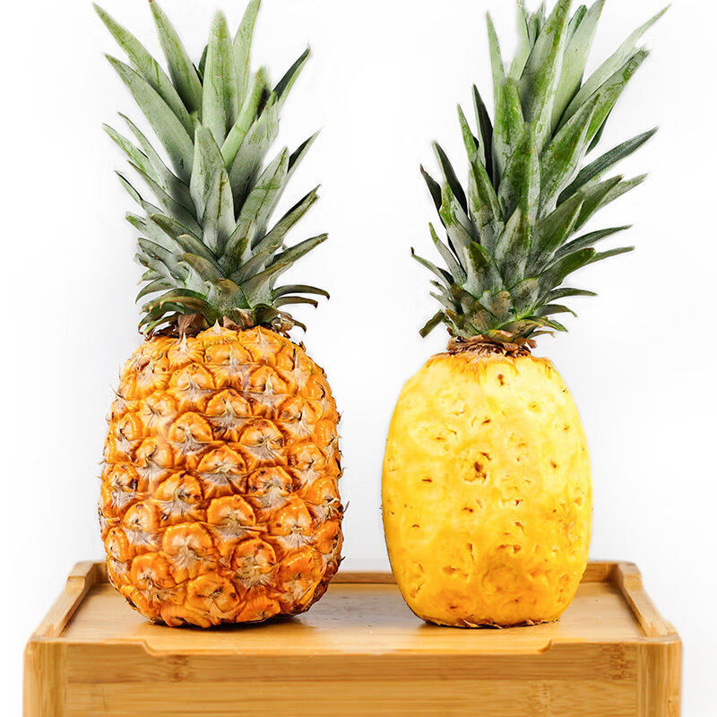 Yunnan's real milk pineapple hand tore pineapple freshly sweet as a first-time pregnant woman can eat a tree.
