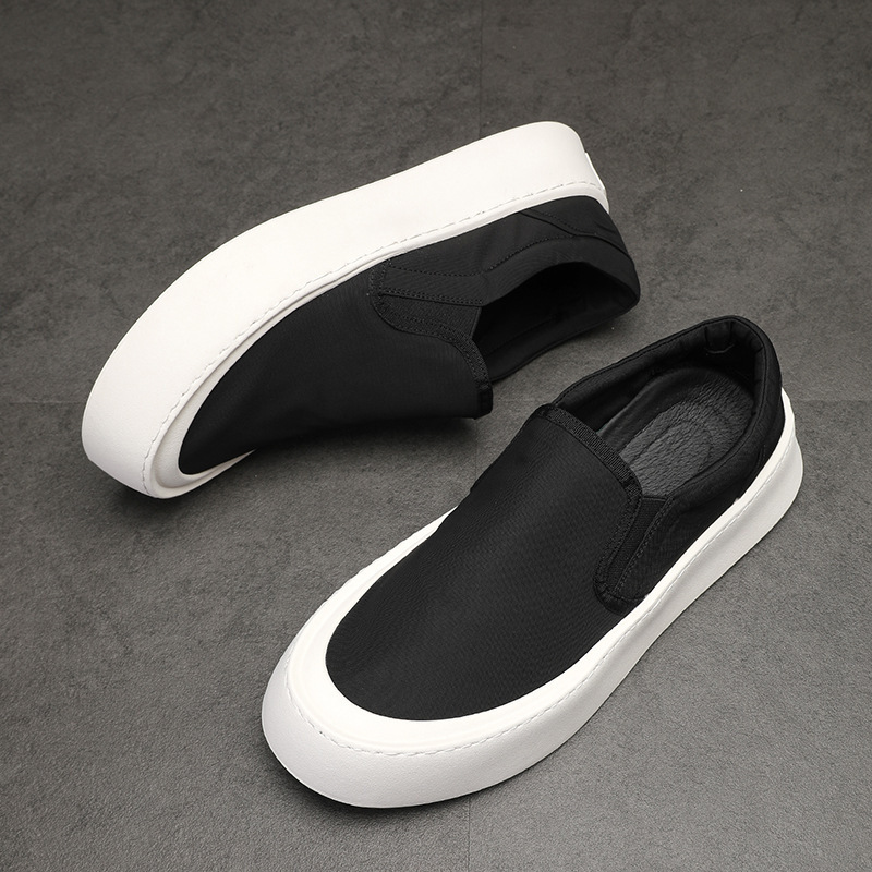 ♪ Shoeman fresh in the summer light and soft ♪
