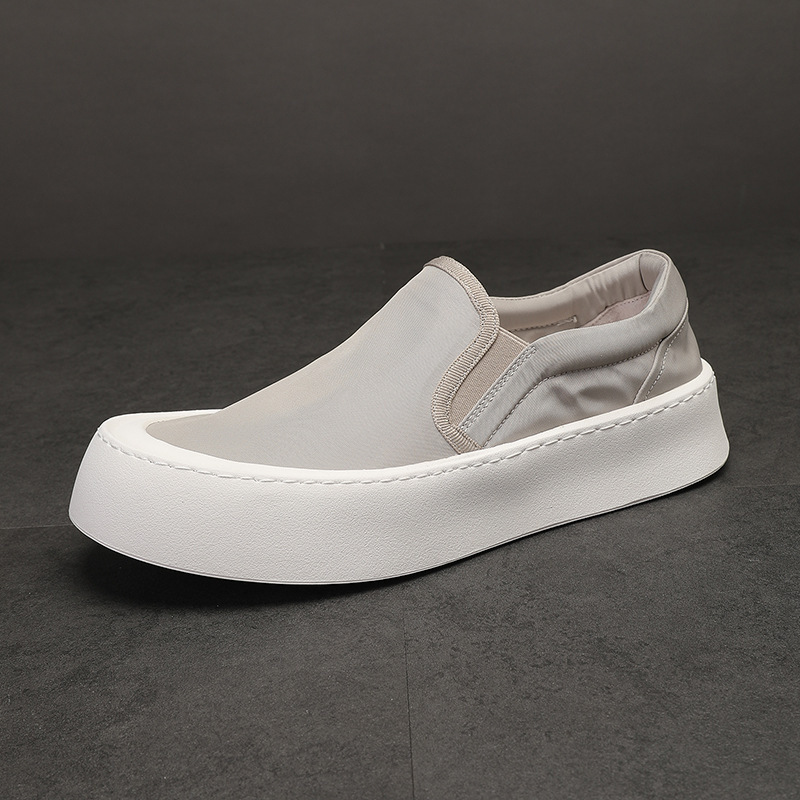 ♪ Shoeman fresh in the summer light and soft ♪