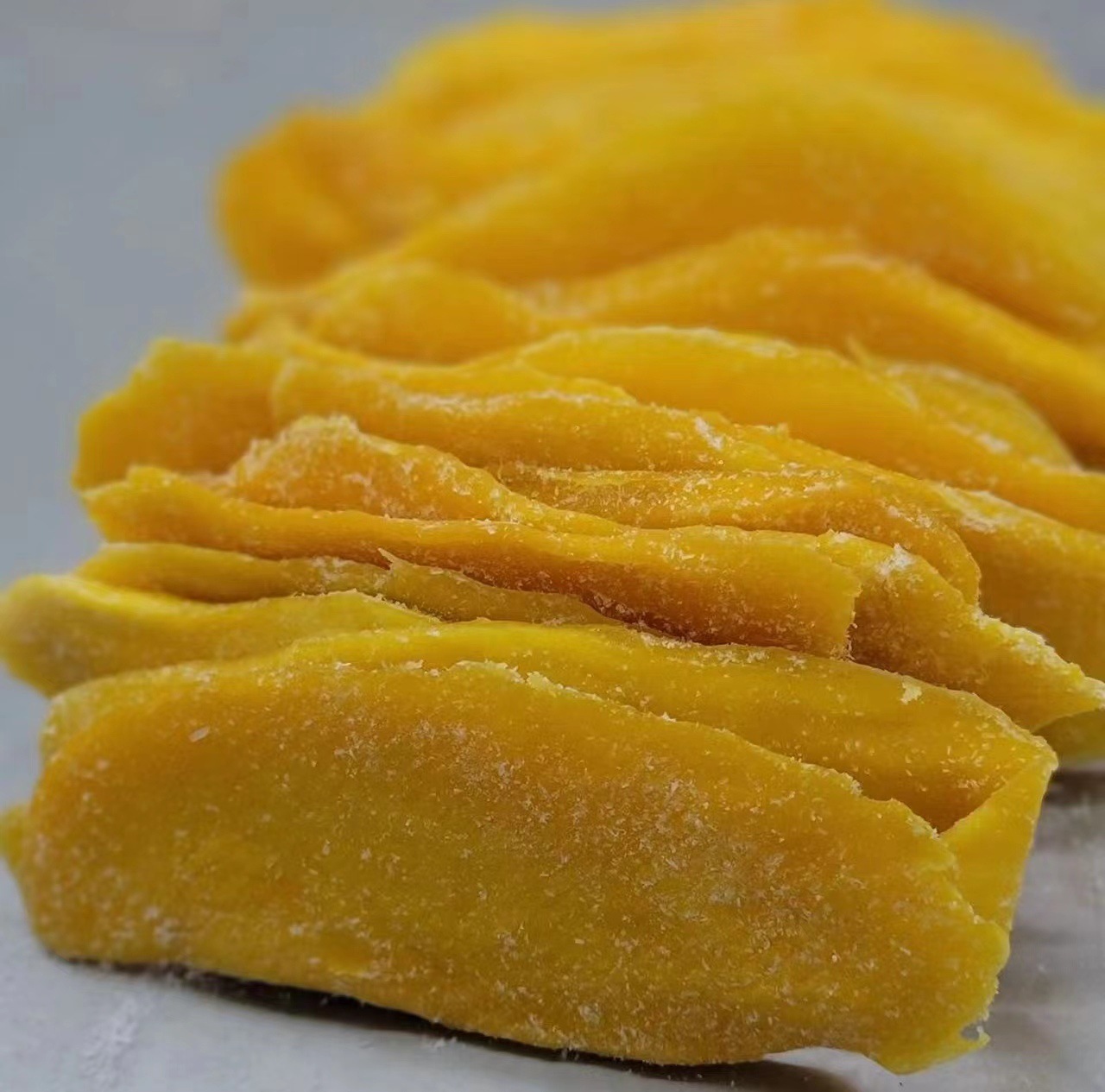 Mango dry wholesale (10 kg/pack, large piece)