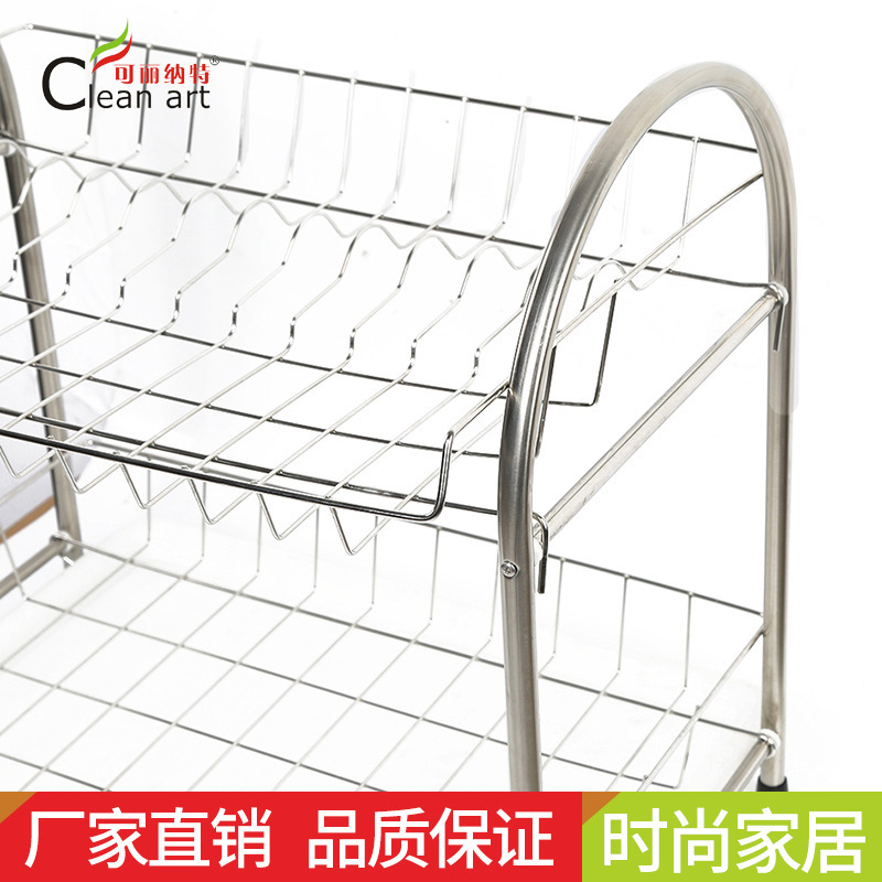2 miếng thép không rỉ trong bếp.