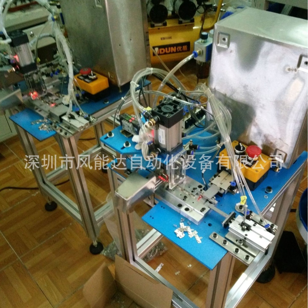 Cash supply of semi-automated scalding battery spring machine automation equipment for squeezing batteries assembly units