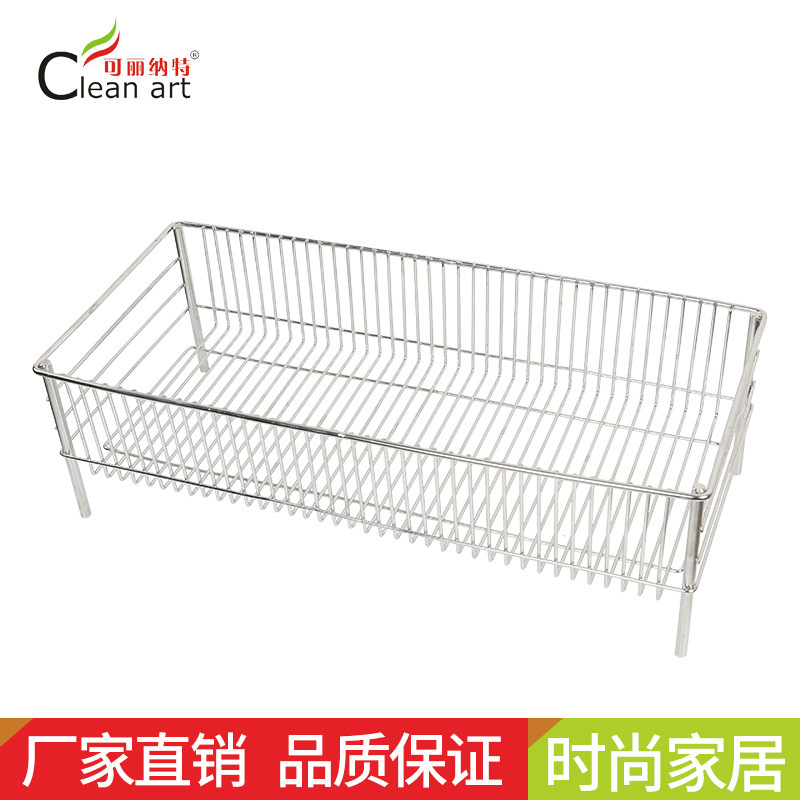 Trong bếp, có 304 đĩa thép không gỉ được đặt dưới đất.