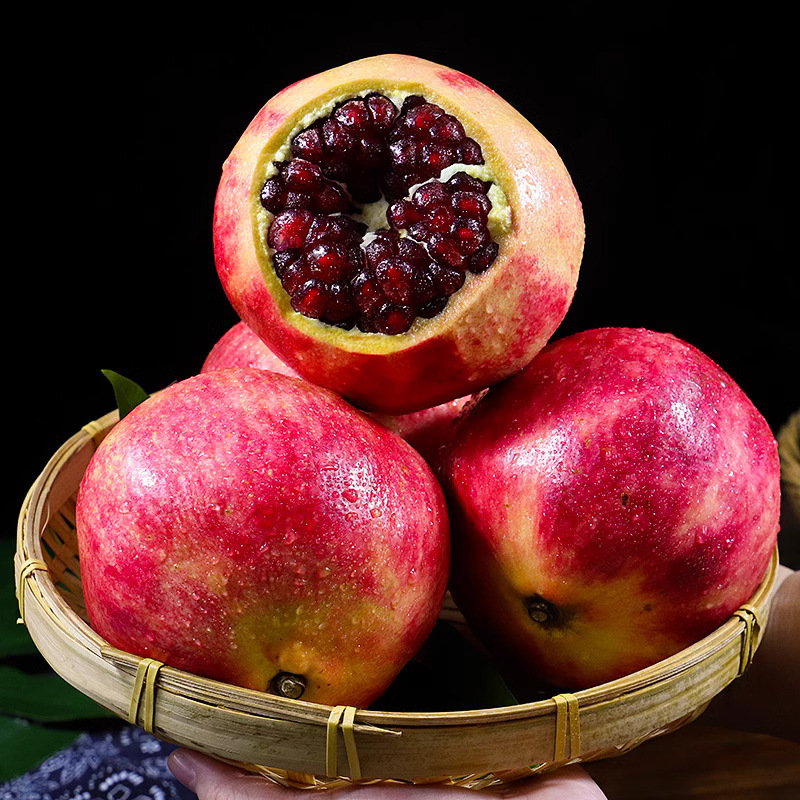 Sichuan Tunisian soft-seeded pomegranates 10 pounds of fresh fruit.