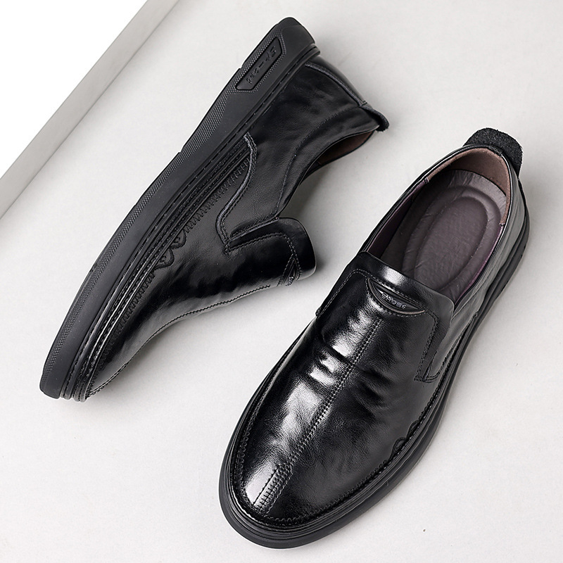 ♪ A man with shoes ♪