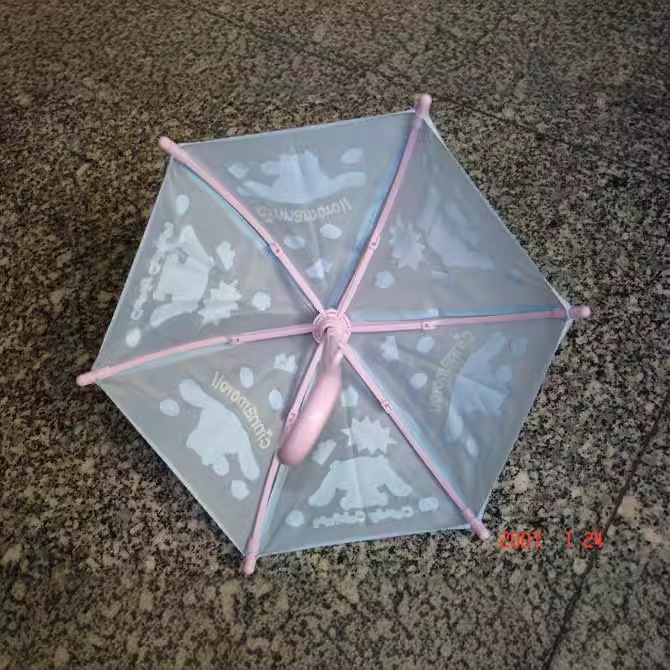 The creative toy umbrella is so light that you can customize the mini-print LOGO gift umbrella.