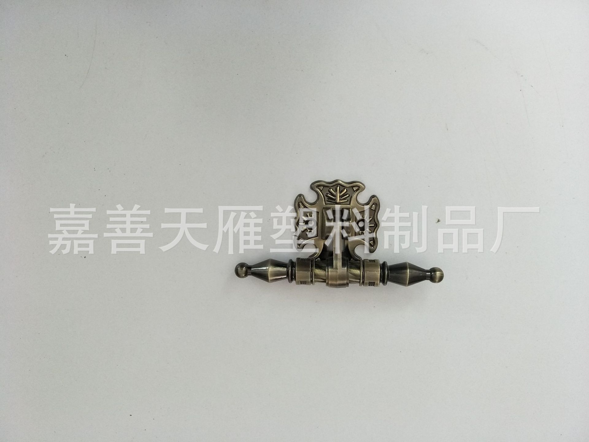 Coffin parts, coffin accessories, coffin gold, zinc alloy coffin hand H9025-1 for direct sale at the factory.