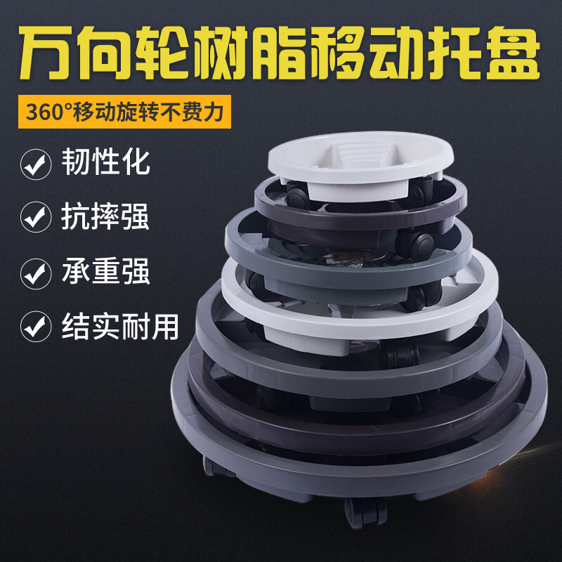 Tiến sĩ Hana đã trực tiếp bán xăng từ căn cứ bánh xe nhựa di động đến thùng.