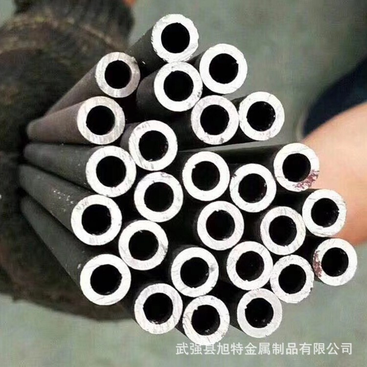 A 13mm black tube Q195 Q235 high-frequency welding tube light tube with an 11mm cold piping length