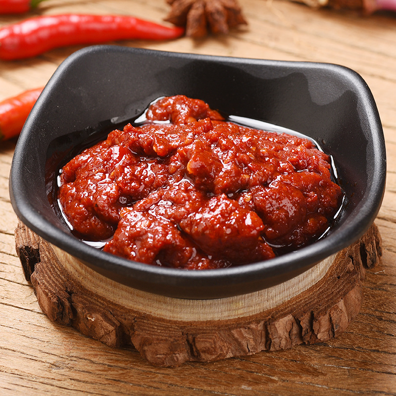 Wholesal spicy, 5.5 kg, large drums of commercial spicy sauce sauce, fried hot sauce.