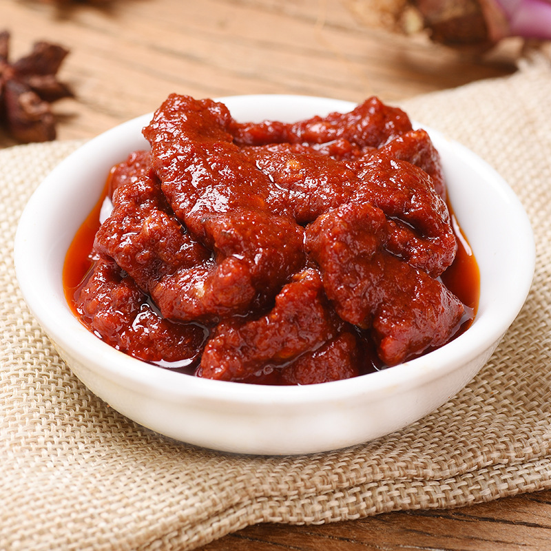 Wholesal spicy, 5.5 kg, large drums of commercial spicy sauce sauce, fried hot sauce.