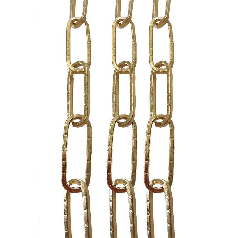 Một chuỗi dây chuyền, áo khoác lông mèo, áo khoác lông mèo-colllet-colllet-colllet-collell.