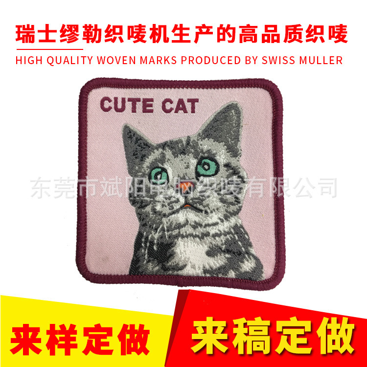 Quần áo của nhà máy phía Đông Xô, của nữ công tước, của những người nổi loạn.