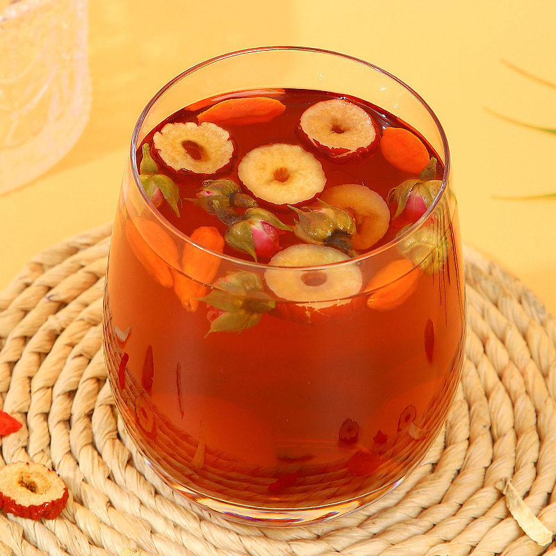 Trà gừng đỏ đen với hoa hồng màu đỏ, 150 túi đựng hoa hồng màu đỏ.