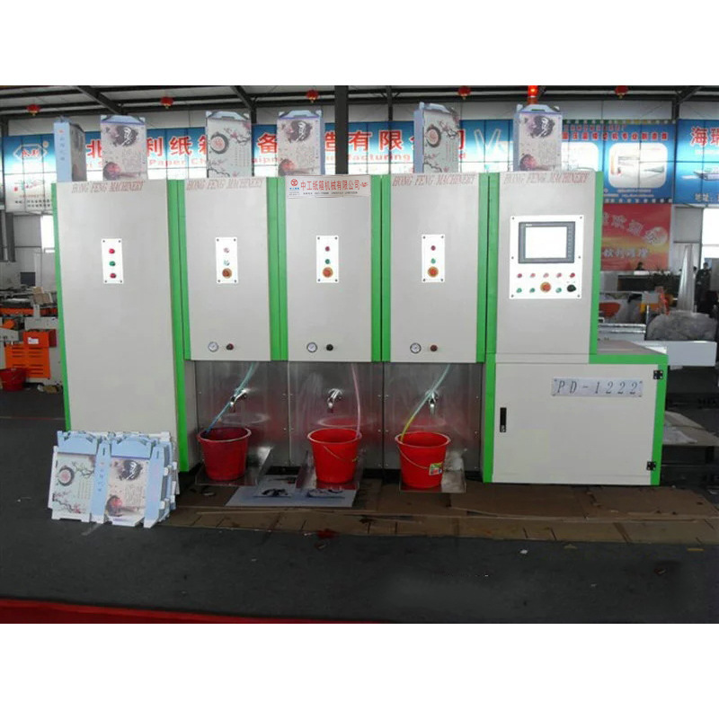 คอมพิวเตอร์ทุกเครื่องเป็นหมึกอัตโนมัติ 4 สี พิมพ์ทั้งหมด