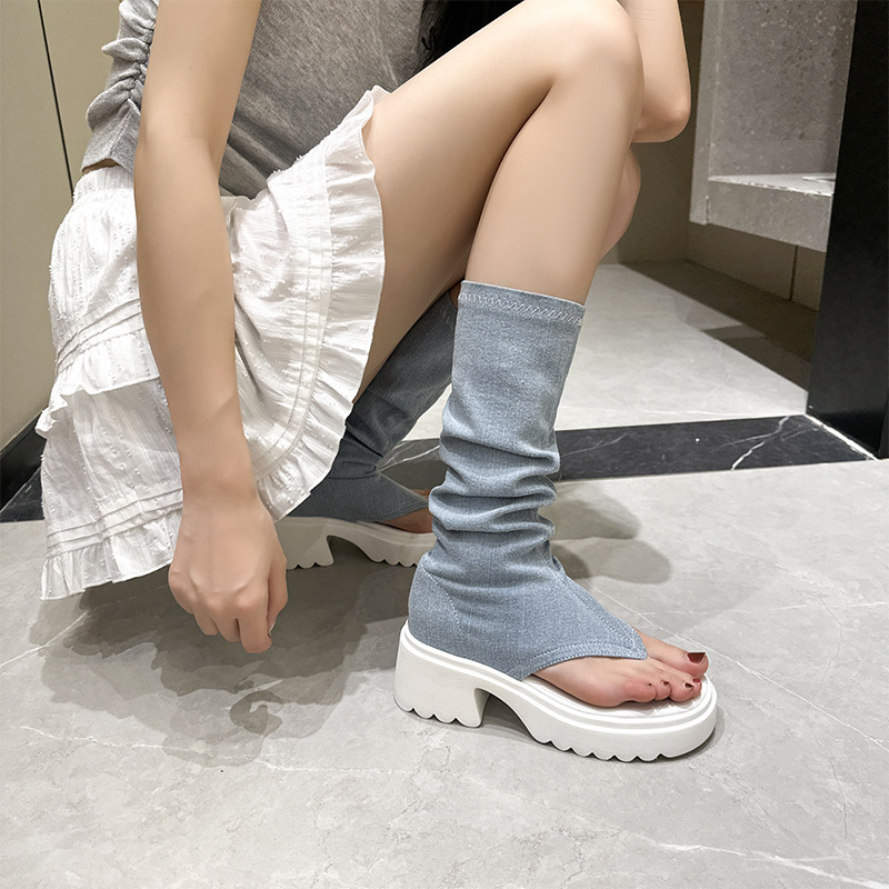 夹趾凉靴女2024夏季新款弹力牛仔布厚底凉鞋薄款透气长筒靴子百搭