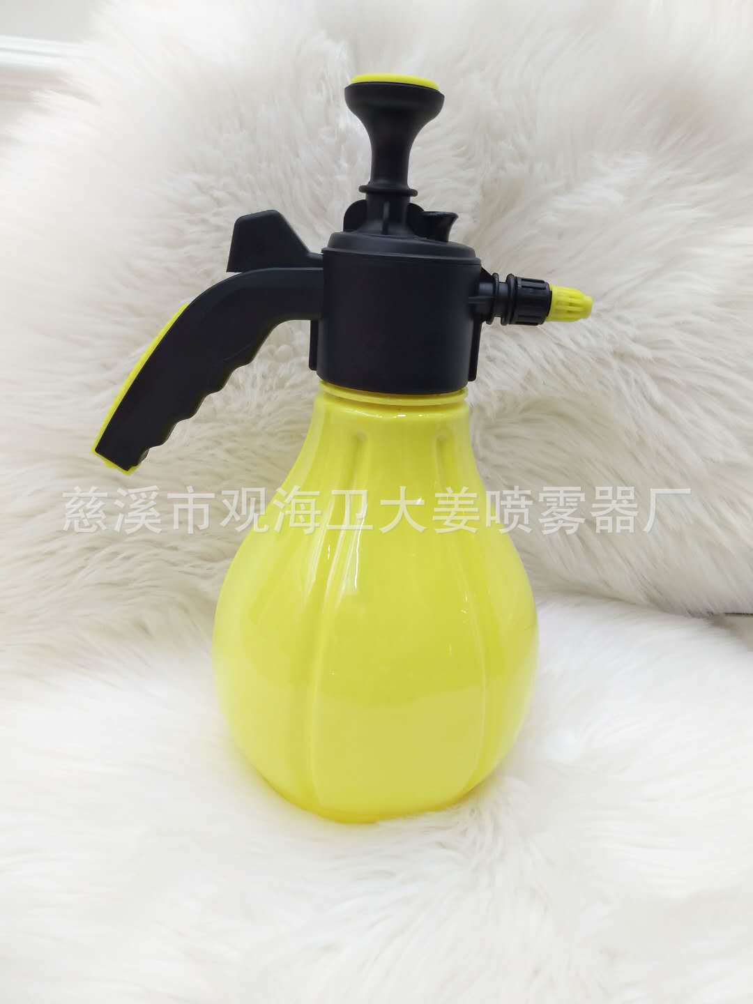 2.500 ml màu nước phun.