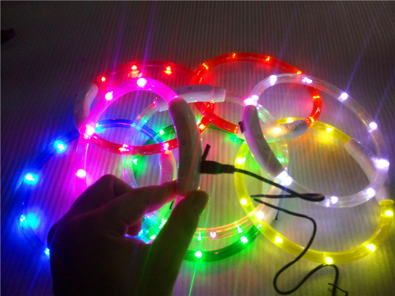 U.S.B. sạc một phiên bản của vòng cổ chó LED.