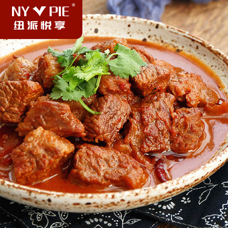 Thịt bò tươi, đông lạnh 3 pound từ máy cắt bò cũ.