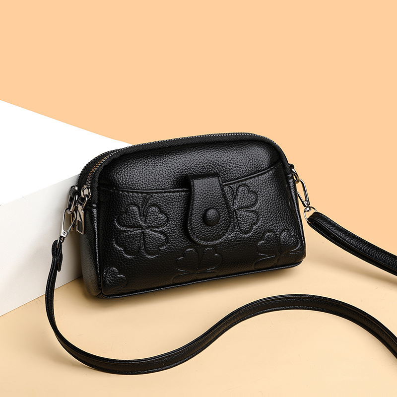 The middle-aged mother's bag girl's 2024 new one-shoulder slashy bag for the elderly's big, clean backpack.