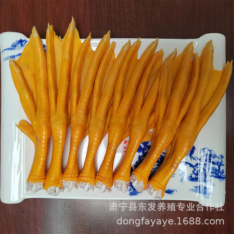 Cả đàn vịt đông lạnh, móng vịt vàng tươi, rất tốt.