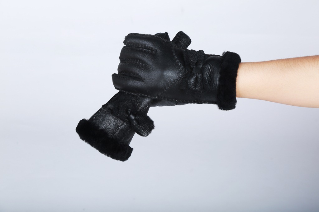 The new cross-border winter lady, the one-of-a-shea-skin gloves, keeps the gloves warm.