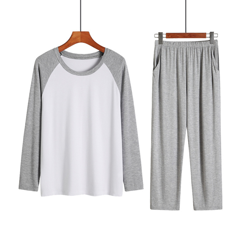 Vào mùa thu và mùa đông, những người đàn ông mặc đồ pyjama mặc bộ đồ mùa thu với một nhà máy quần dài duyên dáng.