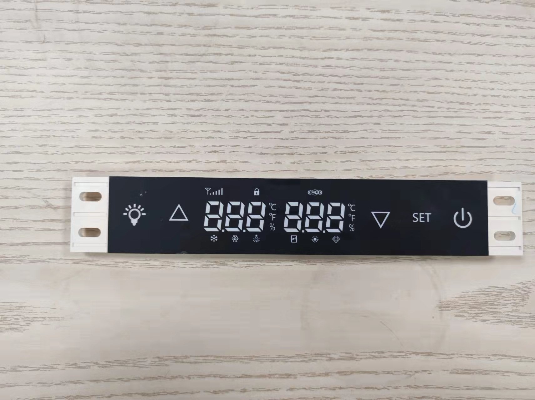 Beef display board smart sour-defeated refrigerated panel is customised as a circuit board factory