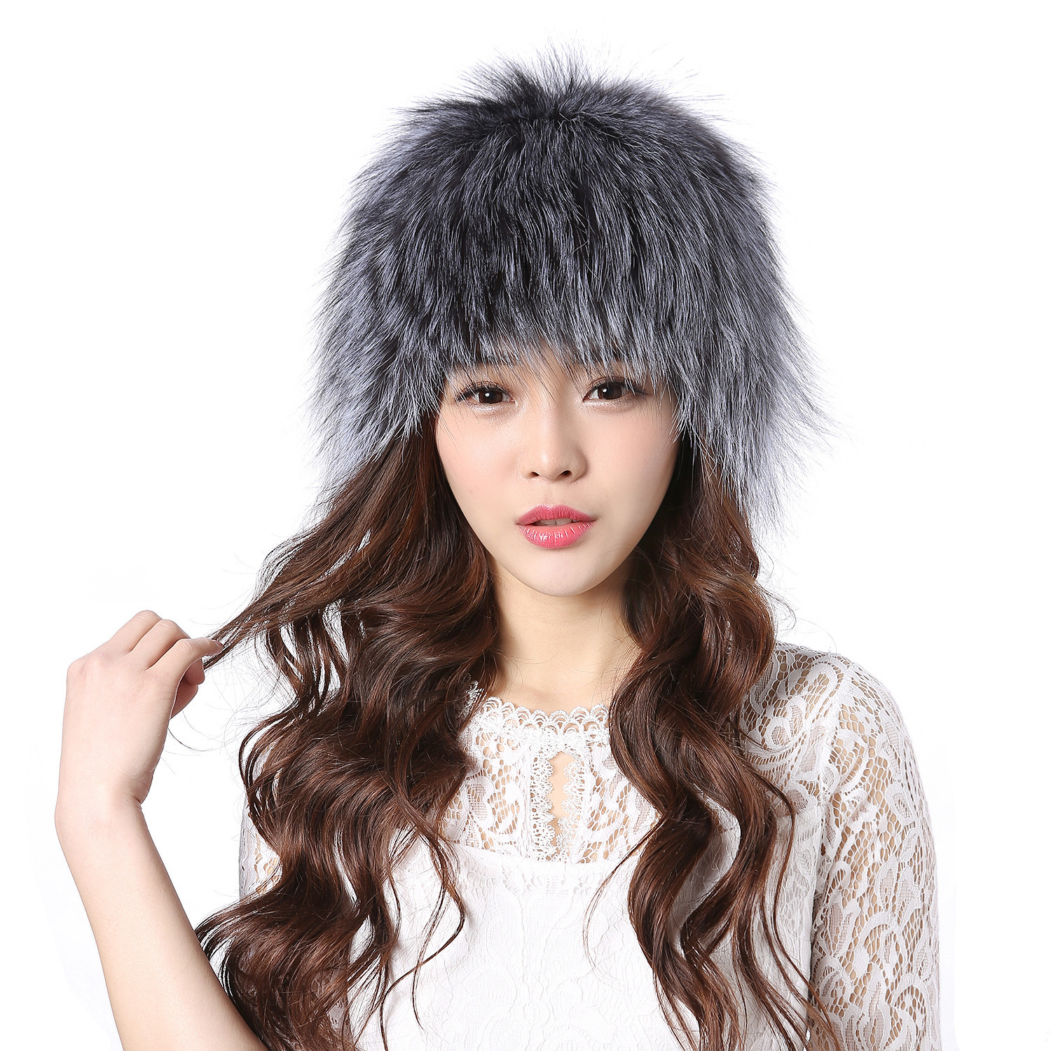 The new Korean version of the autumn-winter, hot and wind-proof fox-back-cap factory.