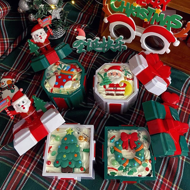 Christmas gift box wrapper cake decorated Christmas tree costumes for children's birthday party.