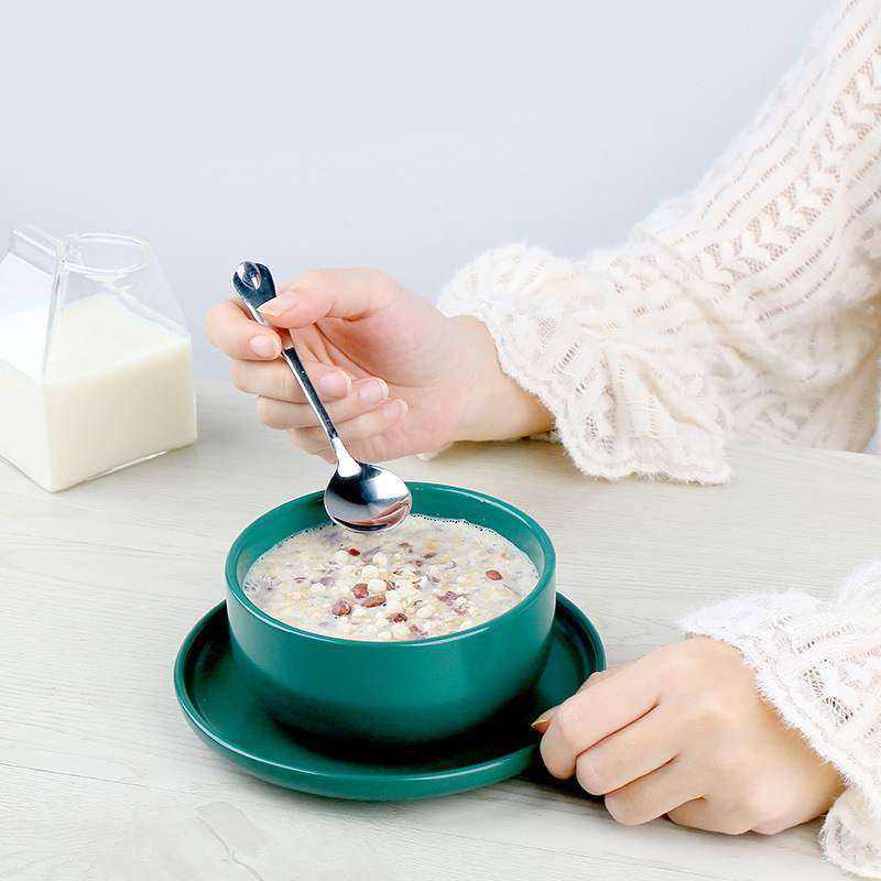 The Royal Mae family's Ten Valley Feeding Foods.