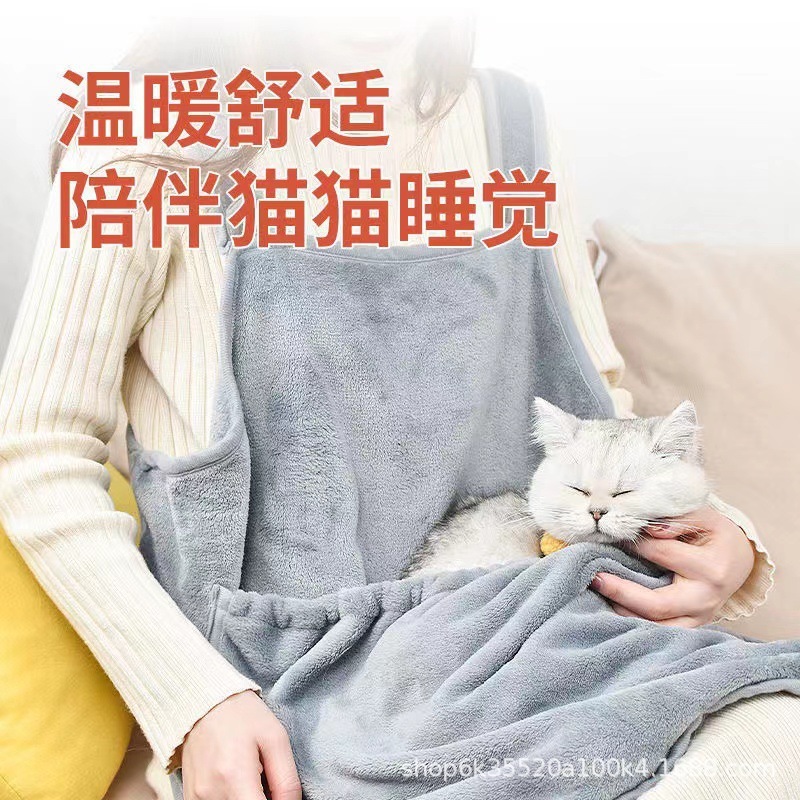 Một bộ đồ thú cưng, bộ đồ mèo đỏ, một con mèo không có tạp dề thú nuôi lông lá, che phủ mùa đông.