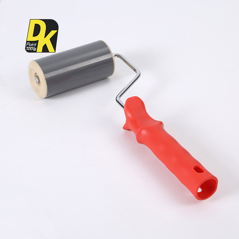 A 4-inch roller of bare plastic paint, a wall coating tool for retrofitting.