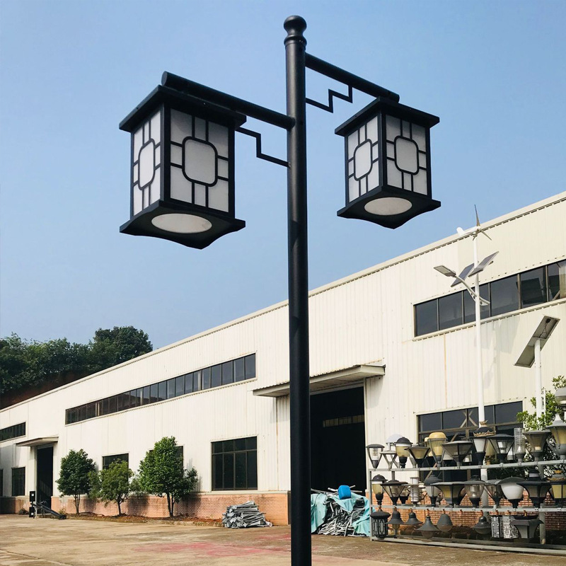 The solar courtyard lamp is retrofitted with both headlights.