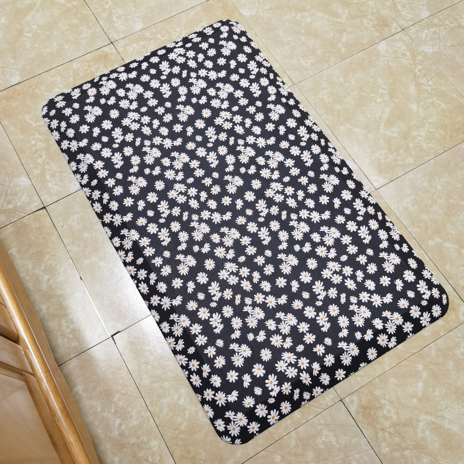 Cross-border supply of PU floor mats, polyurethane kitchen mats, stand-up office mats, rise-and-down table fatigue pads.