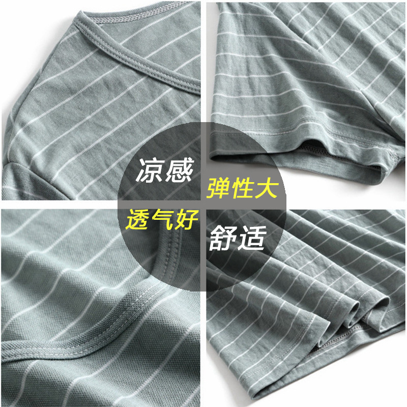 Bánh pyjama nam vào mùa hè với tay áo lạnh và ngắn, sọc tròn và hơi thở lỏng.