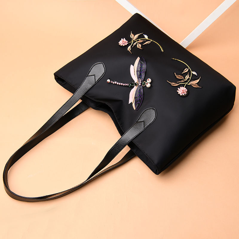 Cross-border supply of 2024 Fashion Fashion Fashion Fashion Fashion with a large capacity of tweezer.