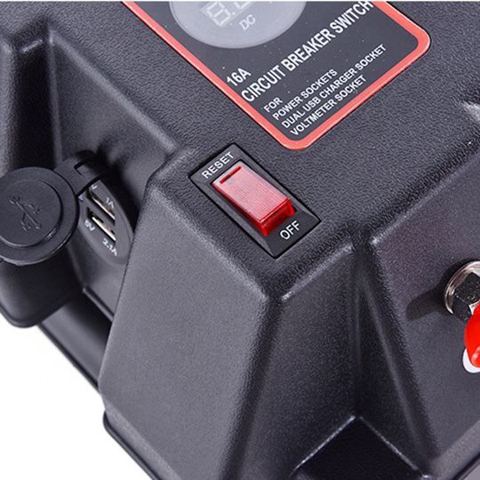 Hộp pin đa chức năng 1224V Comment