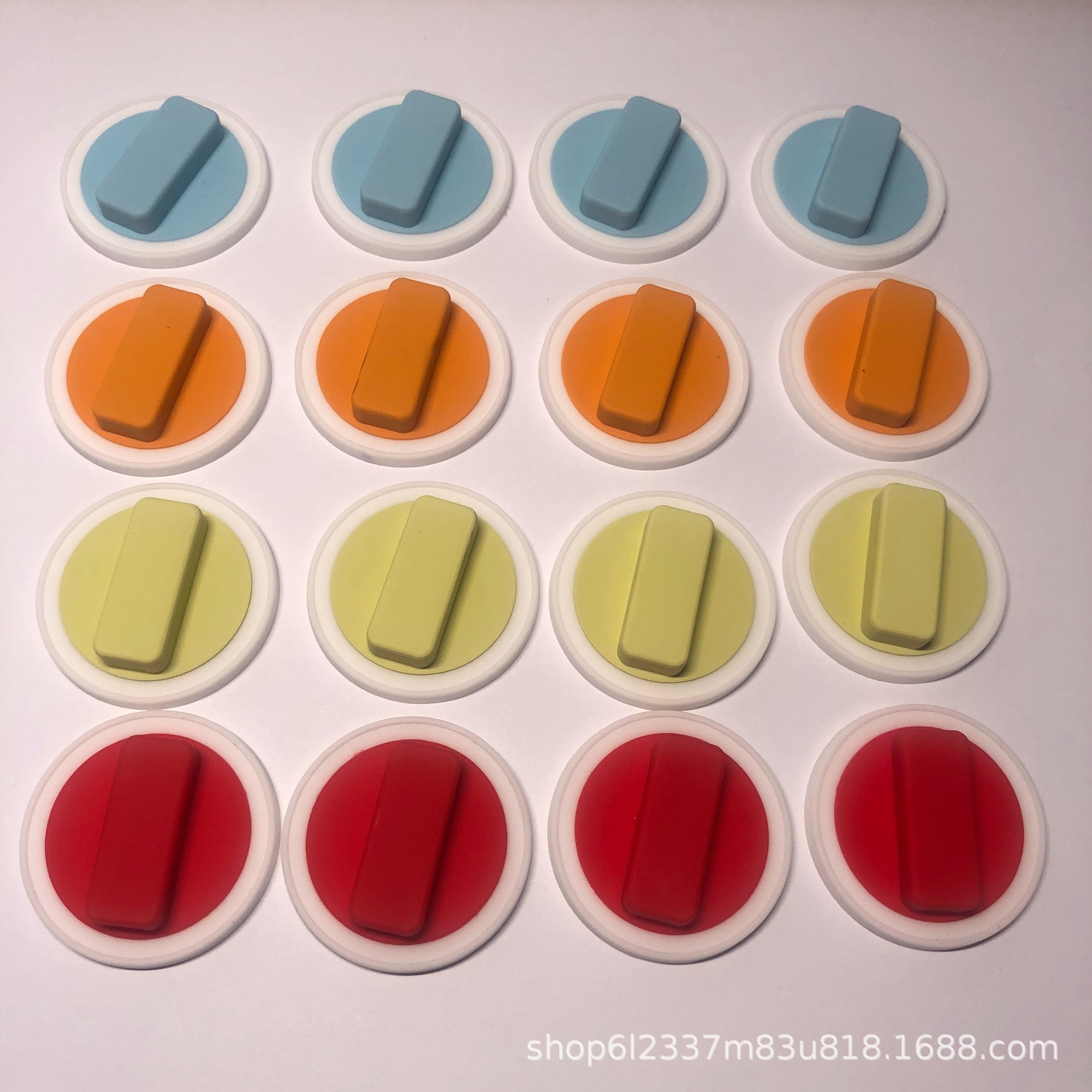 工廠pvc軟膠立體膠章 個性軟膠圓形標 衣服箱包輔料標