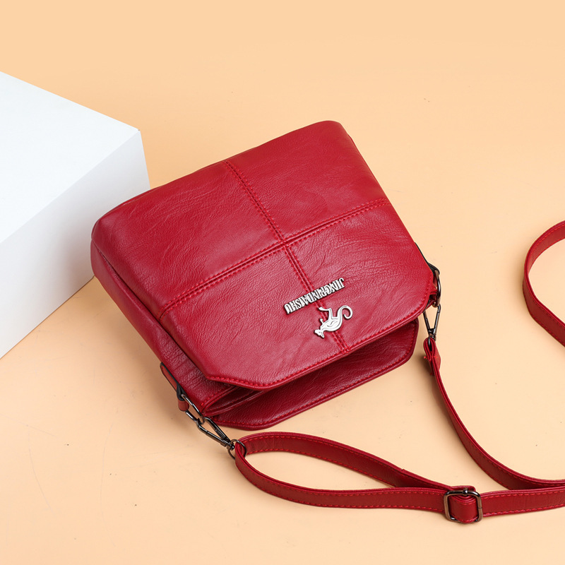 Cross-border direct package, 2024 new swirling, one-shoulder slant bag.