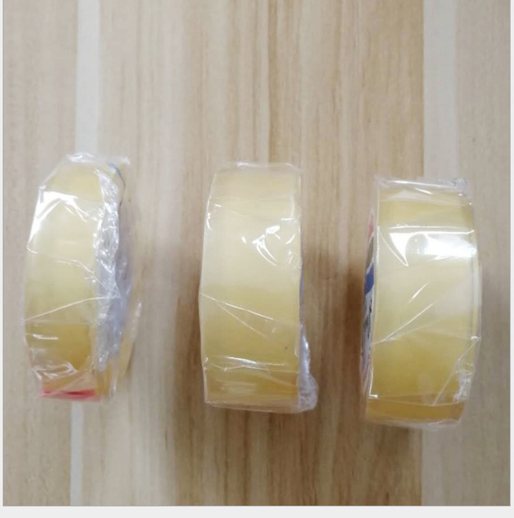 Nó là một cuộn băng lúc hoàng hôn, một cuộn băng bản năng, một vật liệu dính cho môi trường.