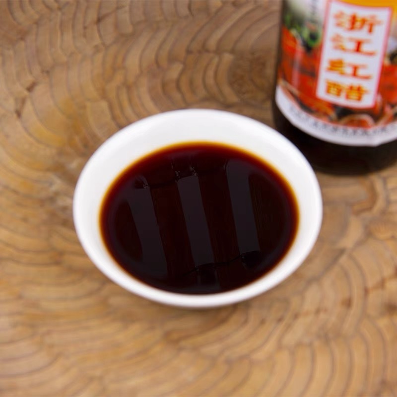 닝보의 붉은 식초 1.4 L 쌀 발효 곡물 비 코팅 된 해산물 만두로 현금으로 만든.