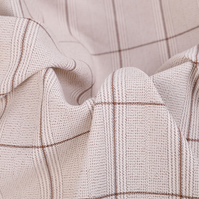 We'll have a new 2020, a new Tr-coated fabric, and a new t-shirt suit for women in autumn and winter.