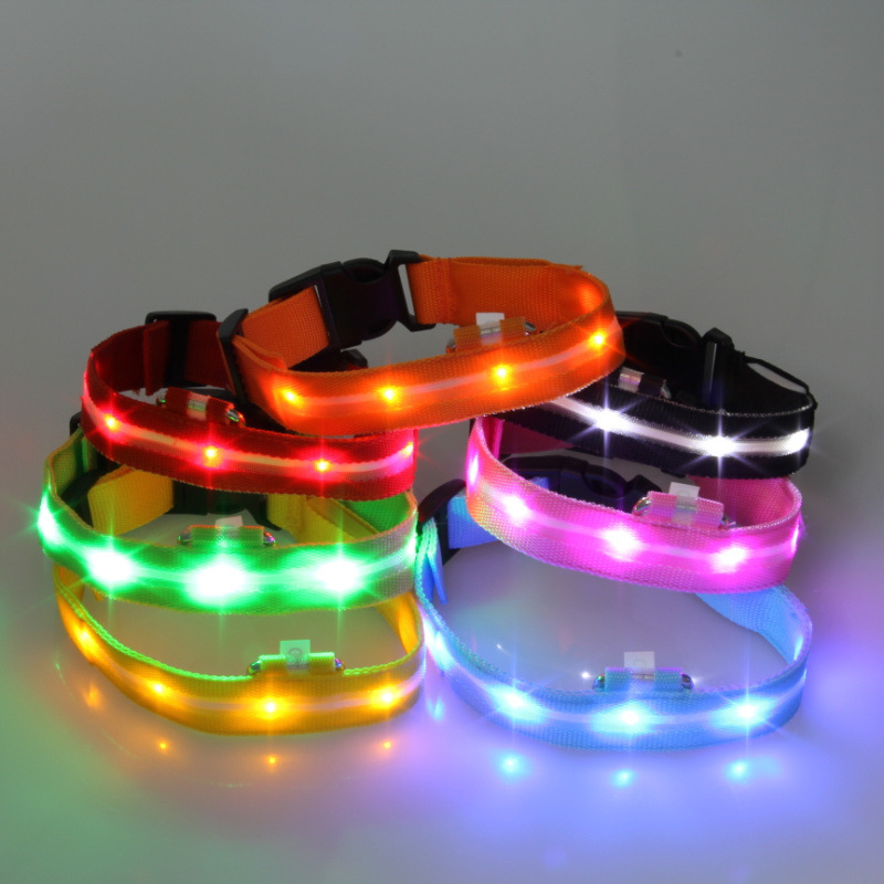 Vòng cổ của chó đèn LED sáng, vòng cổ chó 2032 sáng, cổ áo nhẹ, dây chuyền USB.
